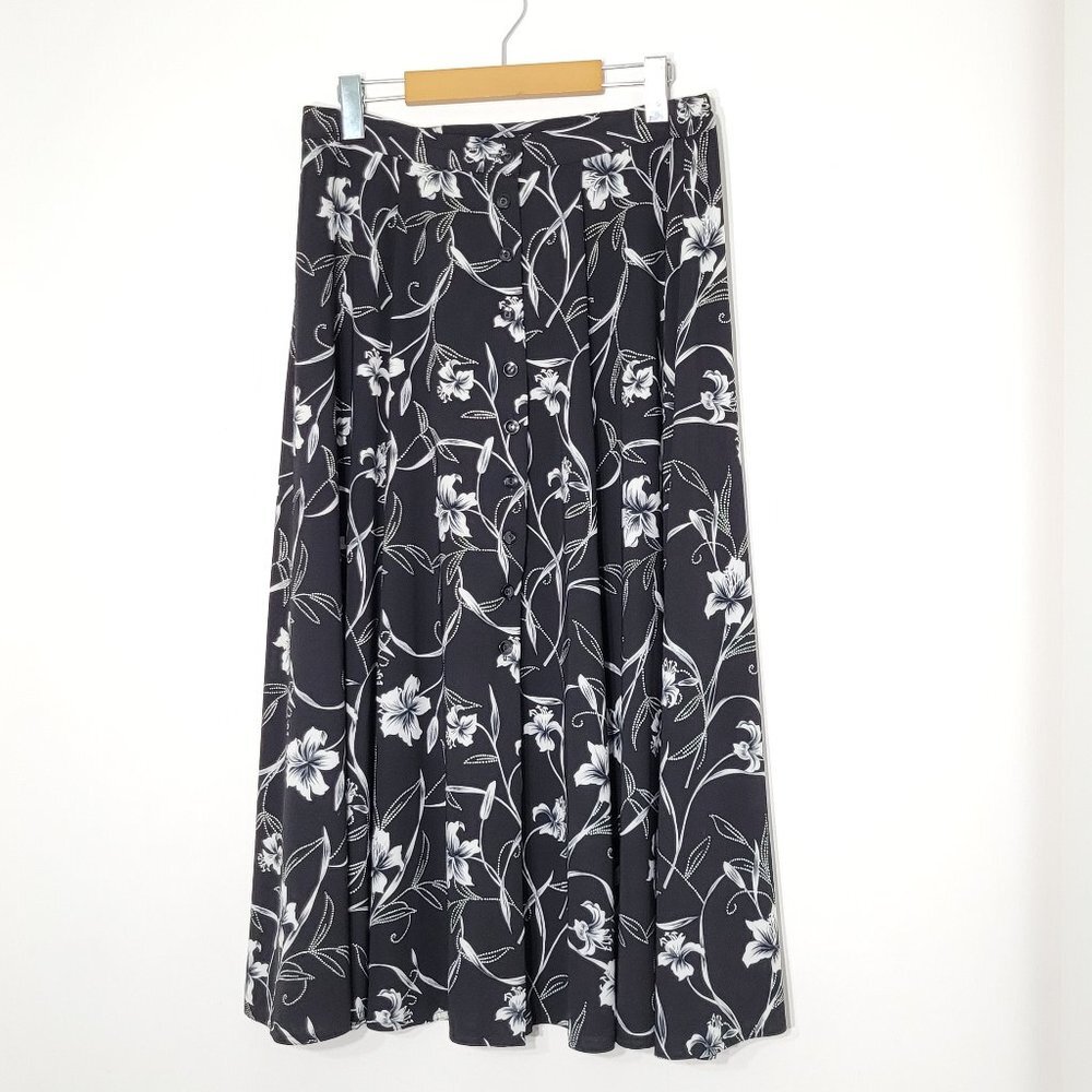 Nygard Collection Vintage Black Floral 90s Skirt Button Front Lightweight Petite
